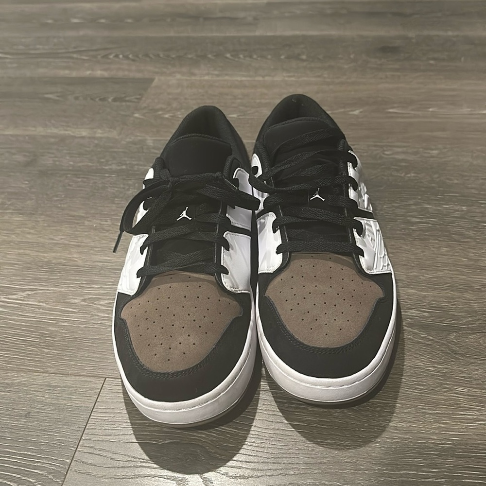 Jordan Nu Retro 1 Low - Size 12